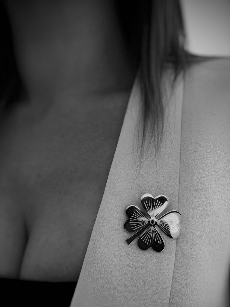 Broche CHANCE